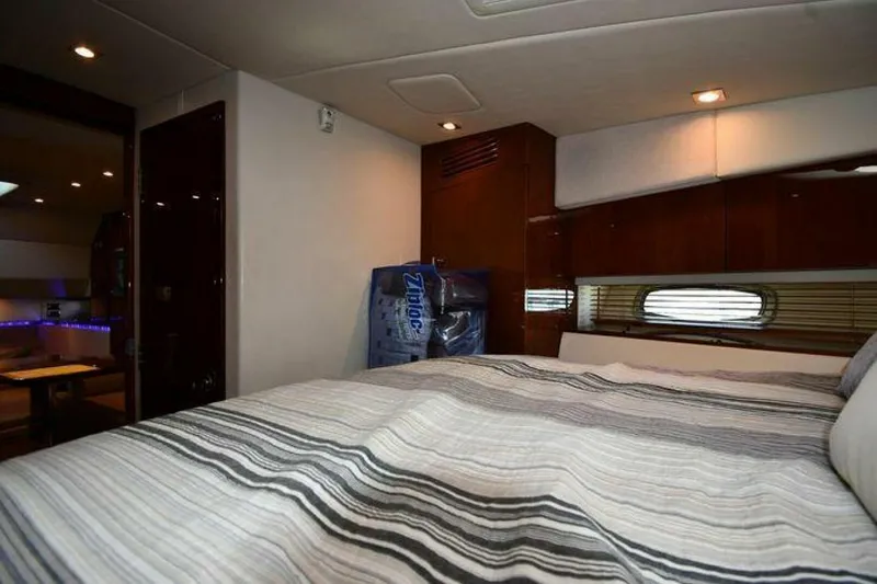 Slide: The Image of Sea Ray 450 Sundancer 2010 - 4960404