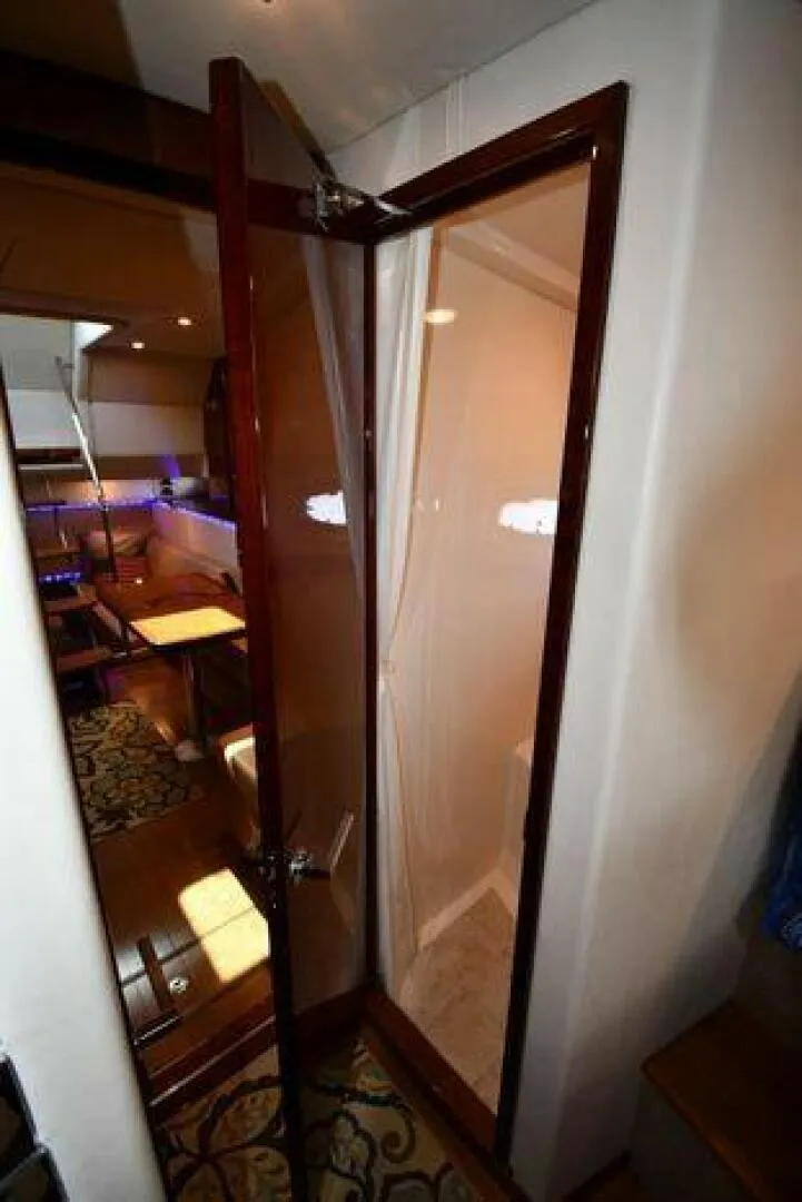 Slide: The Image of Sea Ray 450 Sundancer 2010 - 4960407