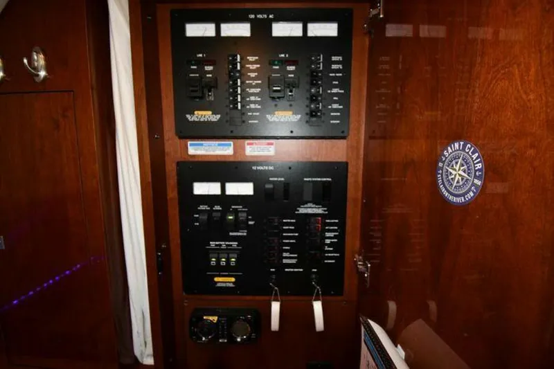 Slide: The Image of Sea Ray 450 Sundancer 2010 - 4960417