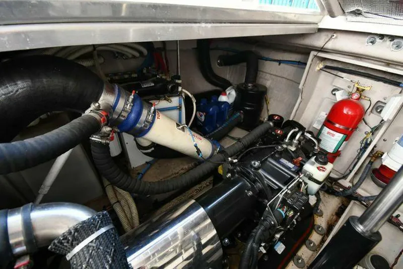 Slide: The Image of Sea Ray 450 Sundancer 2010 - 4960424