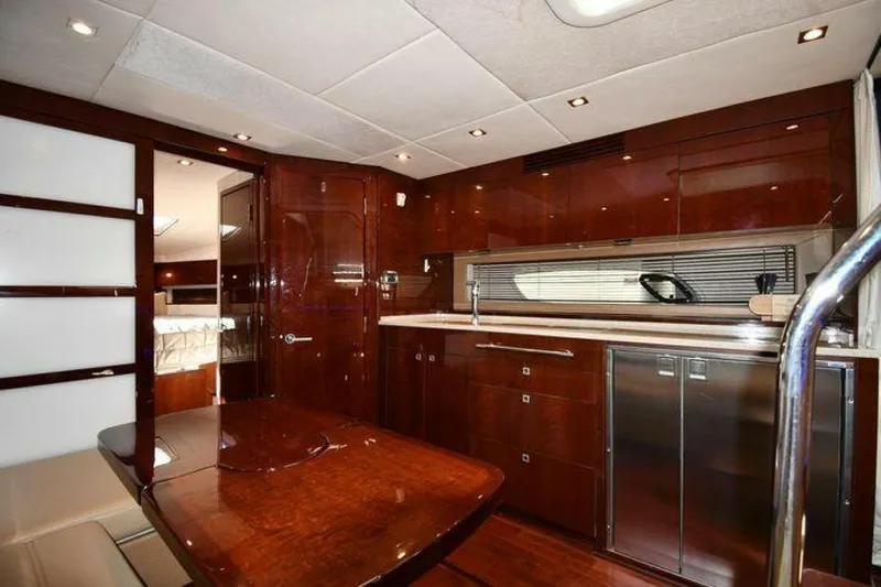 Slide: The Image of Sea Ray 450 Sundancer 2010 - 4960573