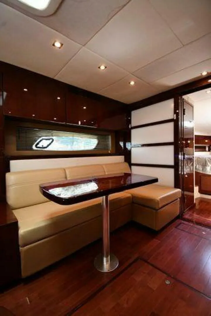 Slide: The Image of Sea Ray 450 Sundancer 2010 - 4960576