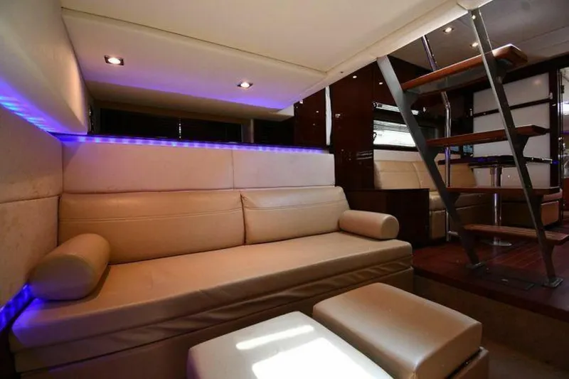 Slide: The Image of Sea Ray 450 Sundancer 2010 - 4960587