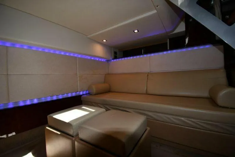 Slide: The Image of Sea Ray 450 Sundancer 2010 - 4960589