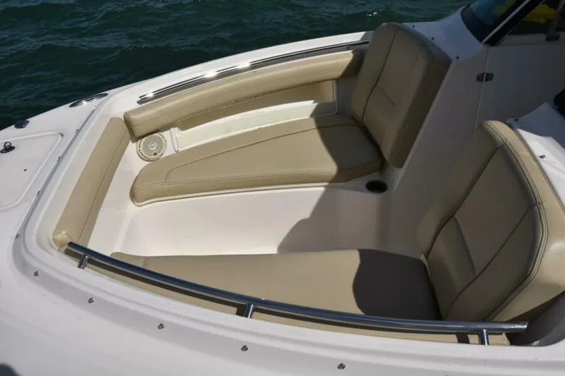 Slide: The Image of 2018 235 Pursuit Dual Console - Bow - 4811515