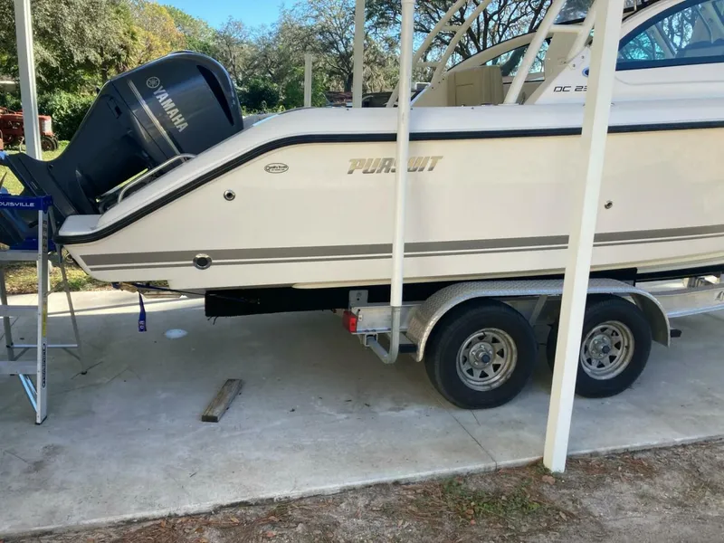 Slide: The Image of 2018 235 Pursuit Dual Console - Trailer - 4811864