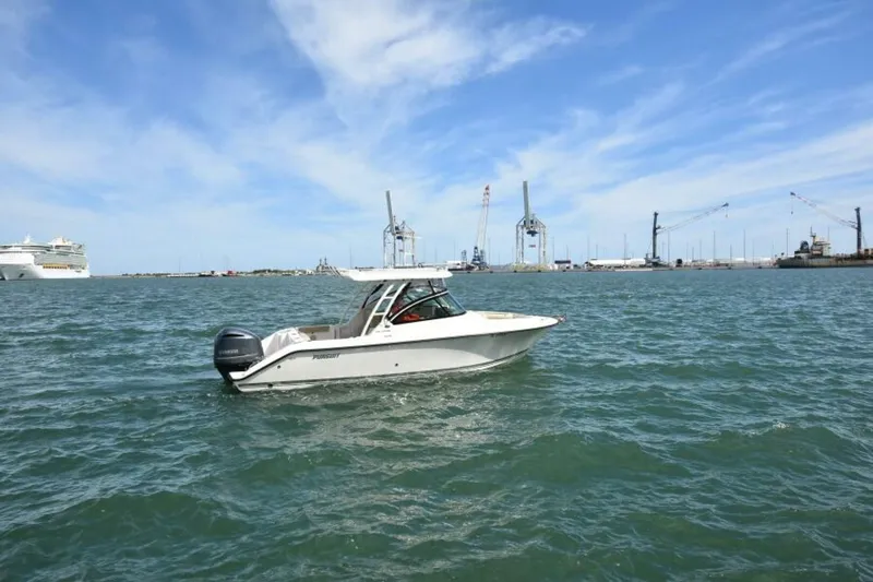 Slide: The Image of 2018 235 Pursuit Dual Console - Profile - 4811526