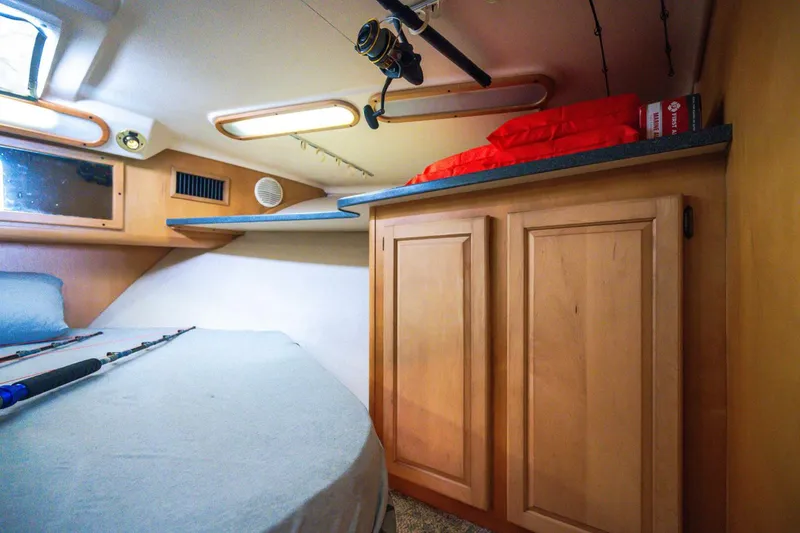 Slide: The Image of Luhrs 40 Open 2000 - 4812821