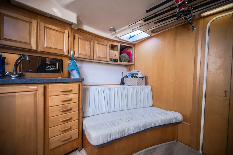 Slide: The Image of Luhrs 40 Open 2000 - 4812825