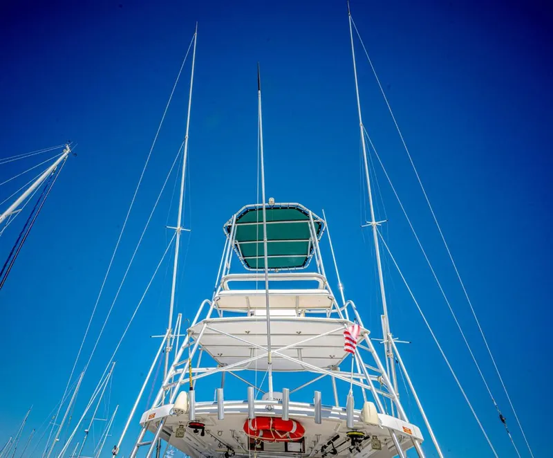 Slide: The Image of Luhrs 40 Open 2000 - 4812829