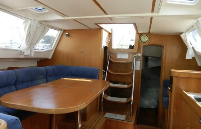 Slide: The Image of Wauquiez 40 Pilot Saloon 2003 - 4828703