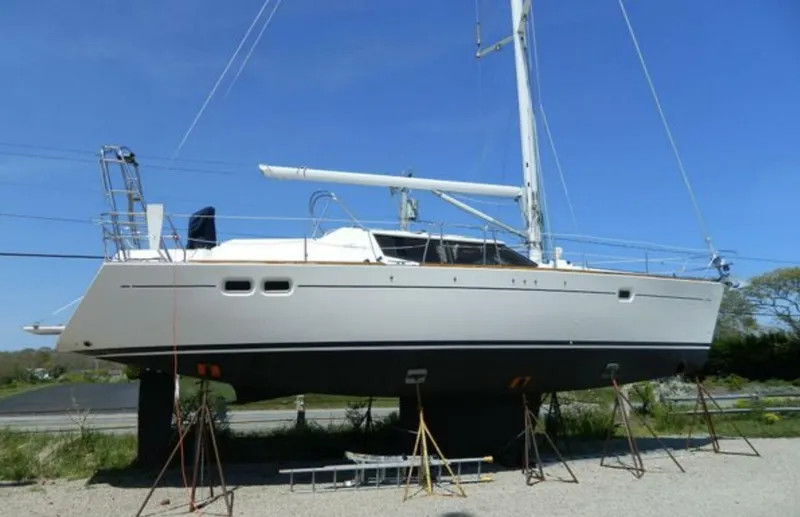 Slide: The Image of Wauquiez 40 Pilot Saloon 2003 - 4828710