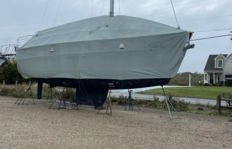 Slide: The Image of Wauquiez 40 Pilot Saloon 2003 - 4828712