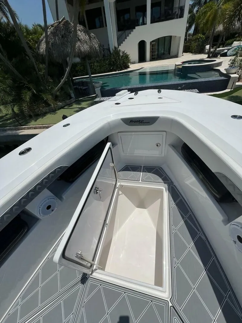 Slide: The Image of Front Runner 36 CC 2023 - 4820573