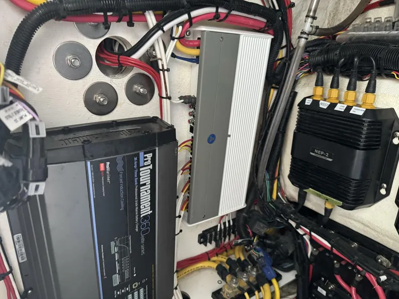 Slide: The Image of Front Runner 36 CC 2023 - 5082800