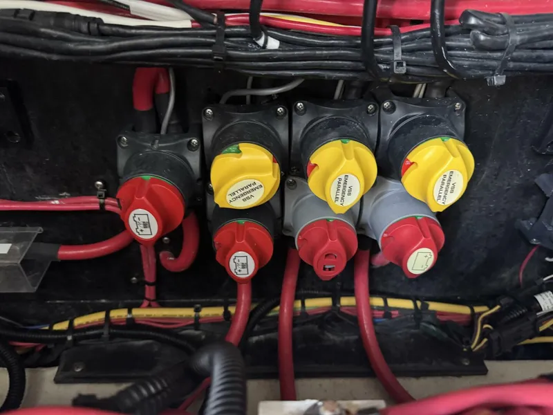 Slide: The Image of Front Runner 36 CC 2023 - 5082803