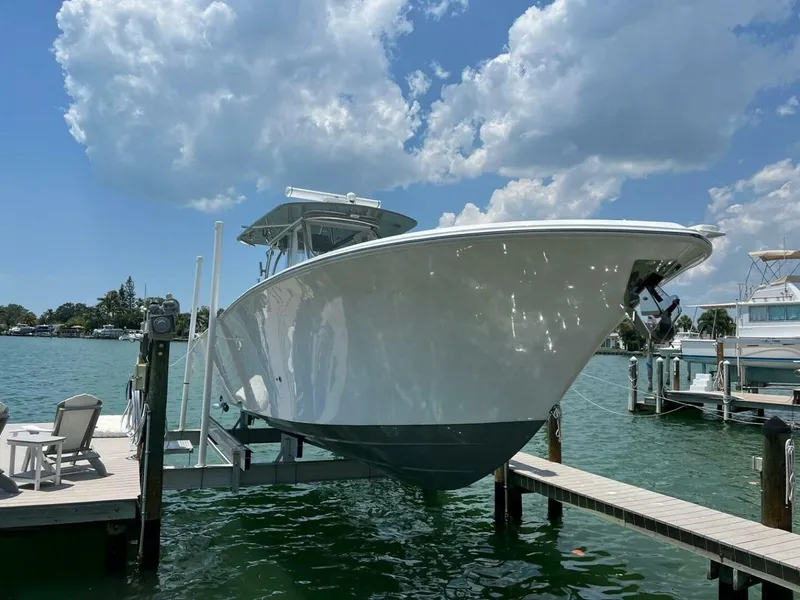 Slide: The Image of Front Runner 36 CC 2023 - 4820558