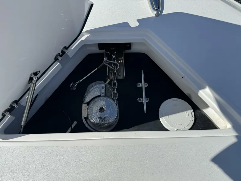 Slide: The Image of Front Runner 36 CC 2023 - 5082858