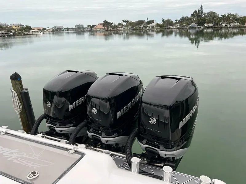 Slide: The Image of Front Runner 36 CC 2023 - 4820560