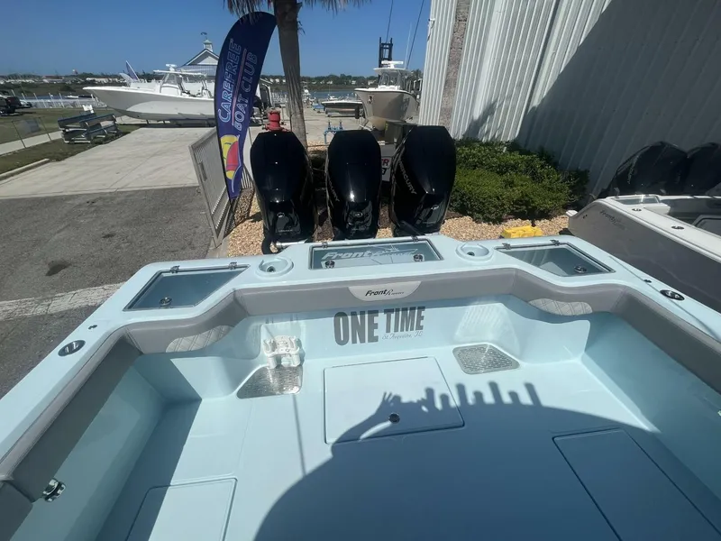 Slide: The Image of Front Runner 36 CC 2024 - 4820737