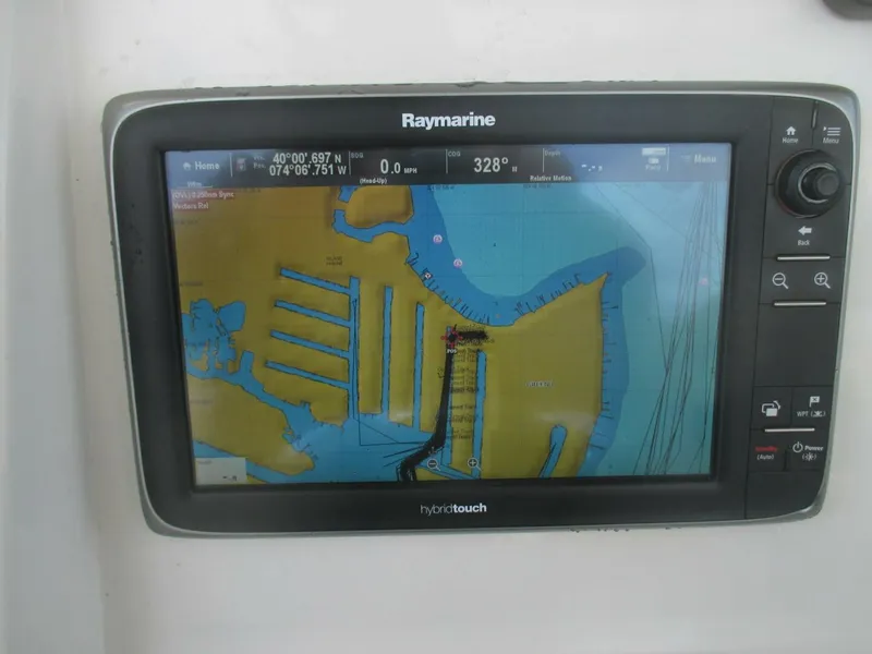 Slide: The Image of Raymarine MFD - 4820925