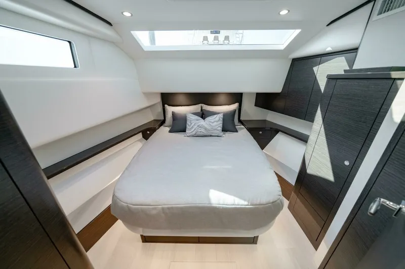 Slide: The Image of 2026 Valhalla Boatworks V-55 Sport - 6314922