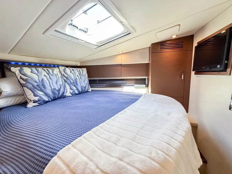 Slide: The Image of 2012 Sea Ray 450 Sundancer Wine Down - 4822135