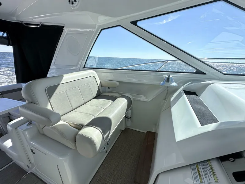 Slide: The Image of 2012 Sea Ray 450 Sundancer Wine Down - 4822148