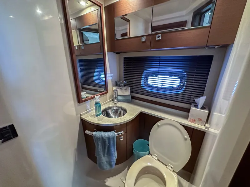 Slide: The Image of 2012 Sea Ray 450 Sundancer Wine Down - 4822124