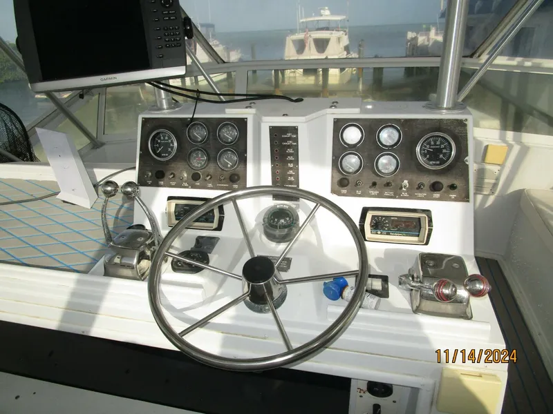 Slide: The Image of 44' Viking flybridge helm2 - 4822529