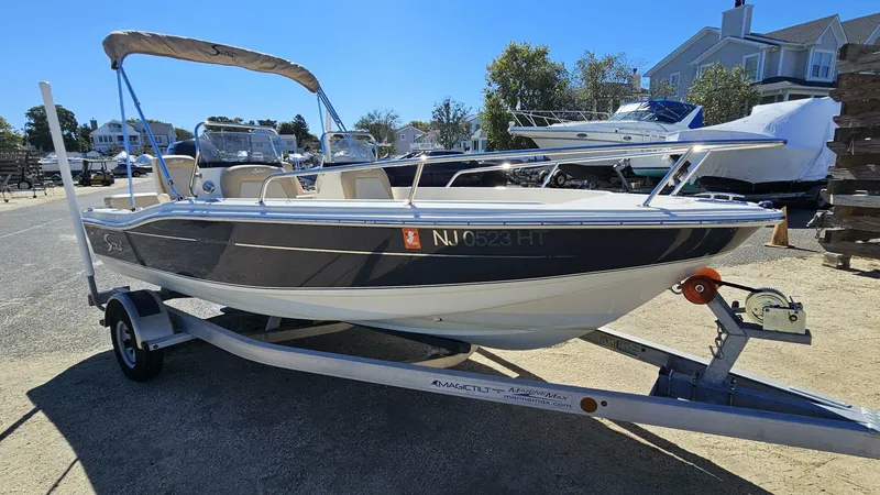 Slide: The Image of Scout 175 Sport Dorado 2022 - 4822899