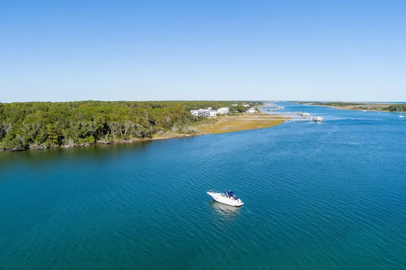 Slide: The Image of Monterey 322 Cruiser 2000 - 4823560