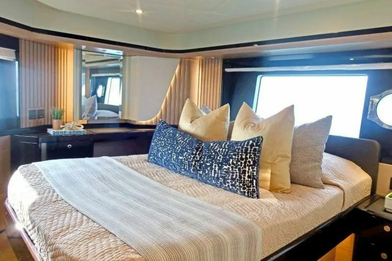 Slide: The Image of Absolute 58 Navetta 2026 - 5505661