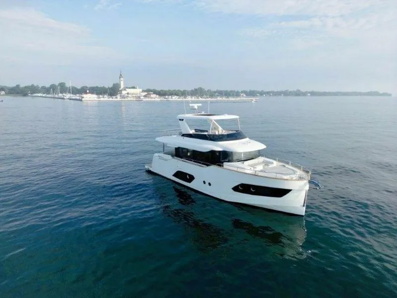 Slide: The Image of Absolute 58 Navetta 2026 - 5505631