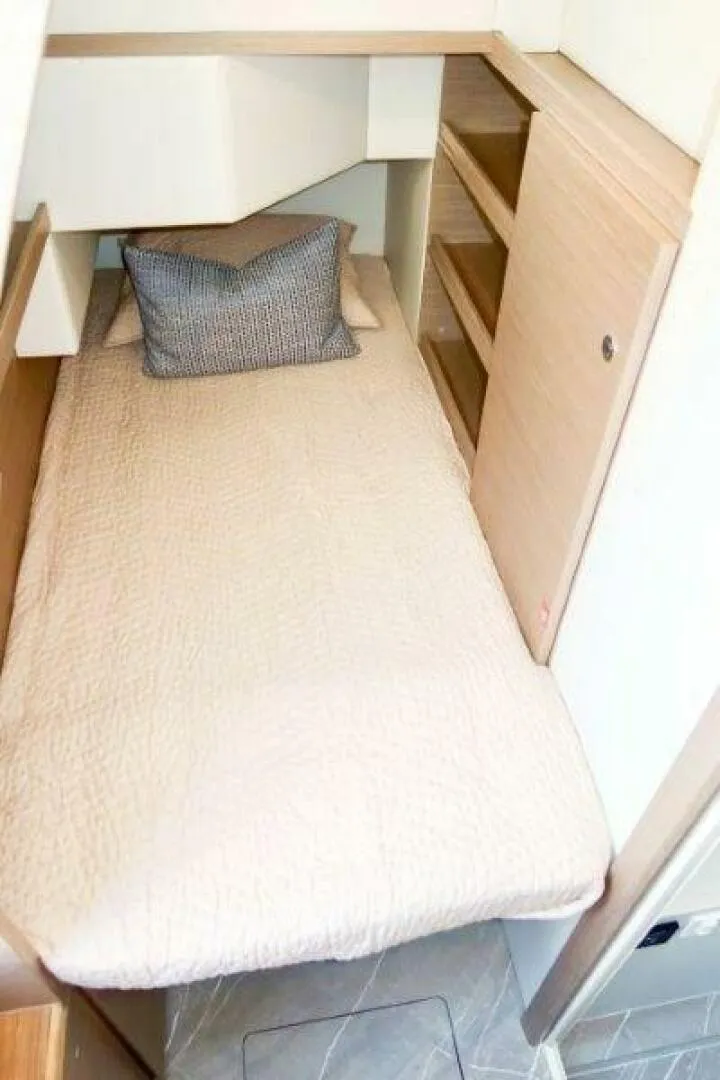 Slide: The Image of Absolute 58 Navetta 2026 - 5505671