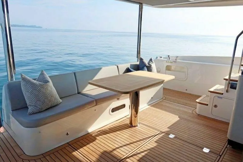 Slide: The Image of Absolute 58 Navetta 2026 - 5505637