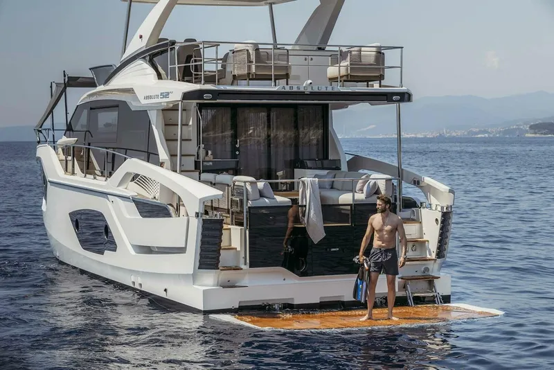 Slide: The Image of Absolute 52 Fly 2027 - 5918924