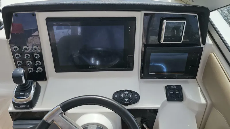 Slide: The Image of Sailfish 325 DC 2019 - 4825960