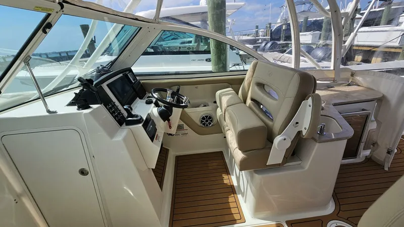 Slide: The Image of Sailfish 325 DC 2019 - 4825961