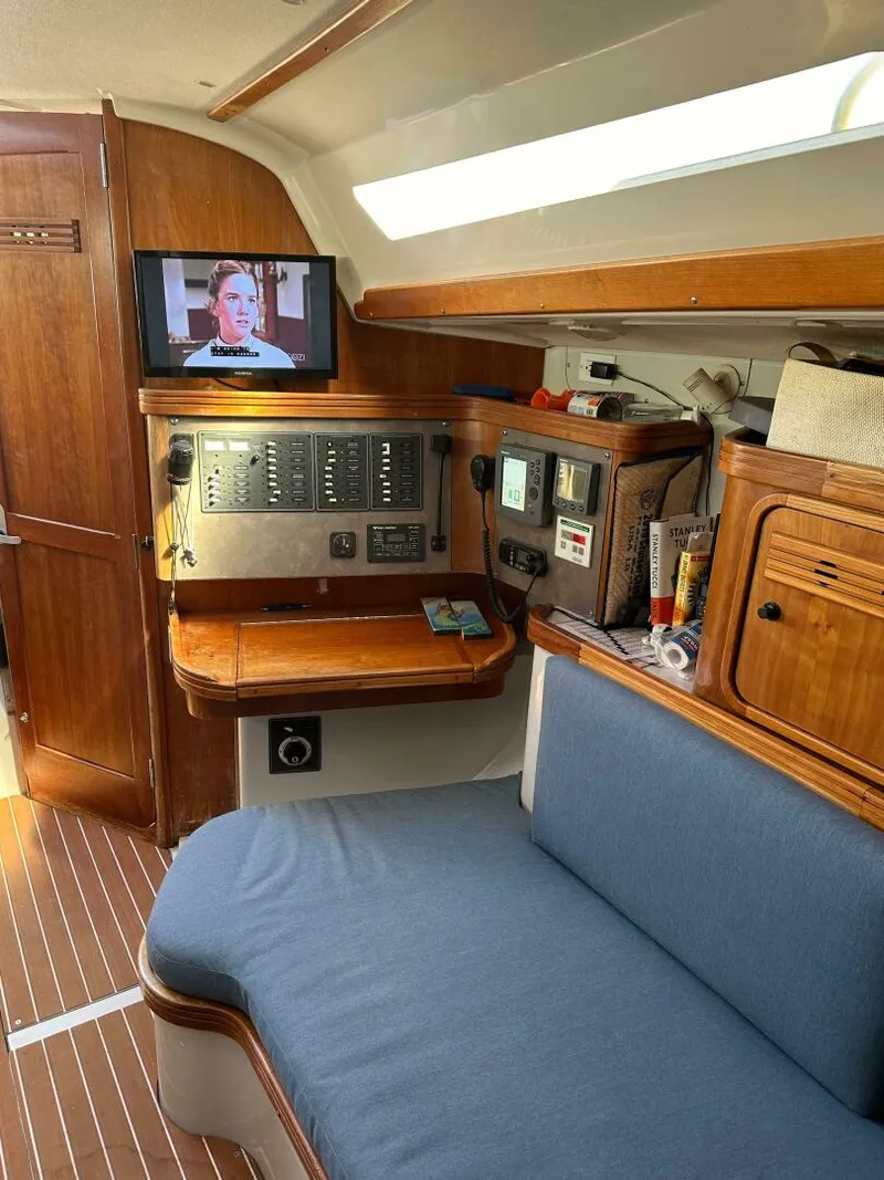 Slide: The Image of C&C 110 2000 - 4826579