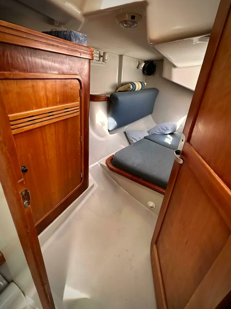 Slide: The Image of C&C 110 2000 - 4826588