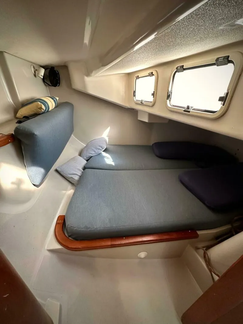 Slide: The Image of C&C 110 2000 - 4826589