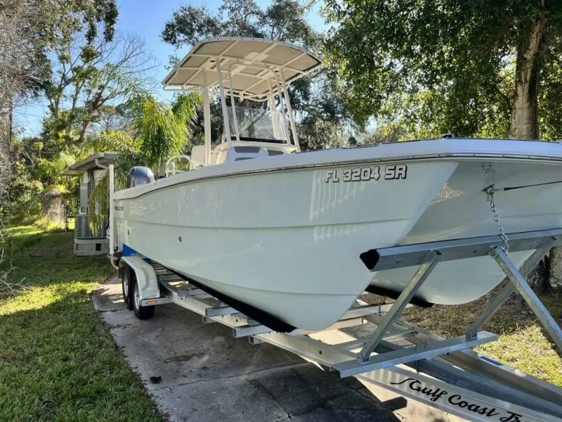 Slide: The Image of World Cat 230 CC 2019 - 5813195