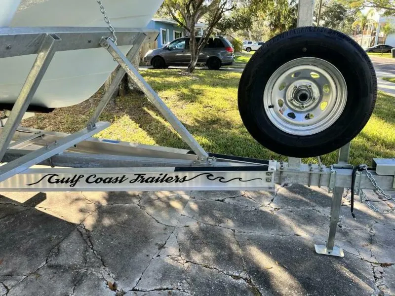 Slide: The Image of World Cat 230 CC 2019 - 5813196