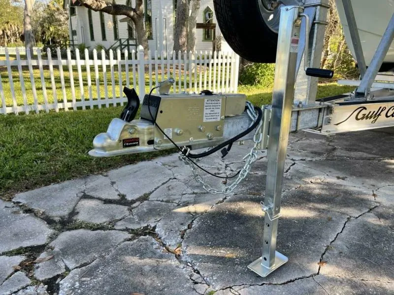 Slide: The Image of World Cat 230 CC 2019 - 5813197