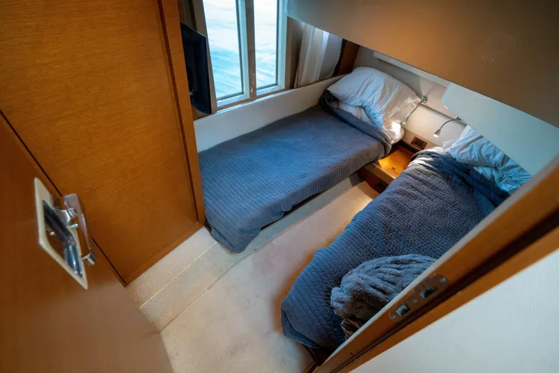 Slide: The Image of 2013 Azimut 40 Flybridge - 4828905