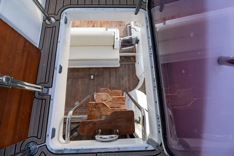 Slide: The Image of 2013 Azimut 40 Flybridge - 4828927