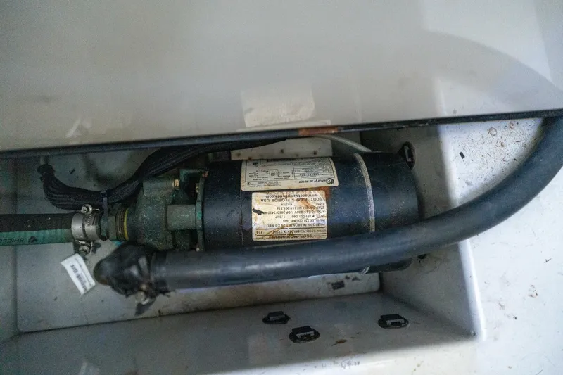 Slide: The Image of 2013 Azimut 40 Flybridge - 4828931