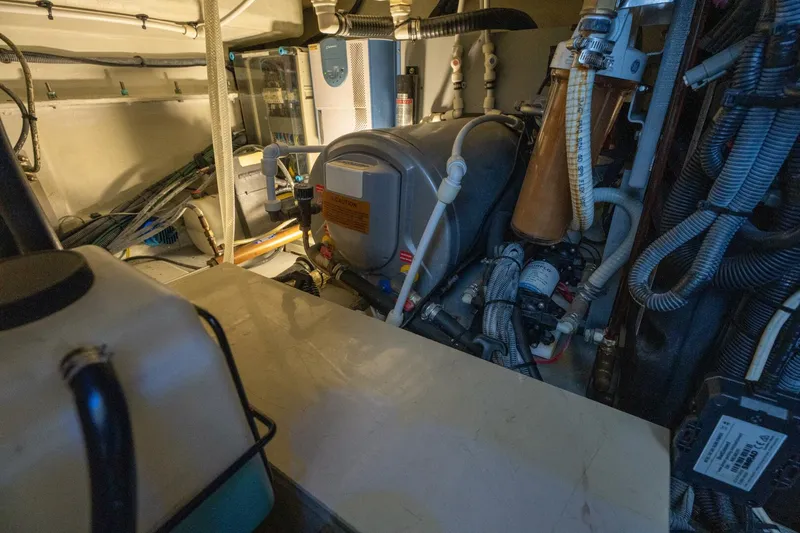 Slide: The Image of 2013 Azimut 40 Flybridge - 4828938