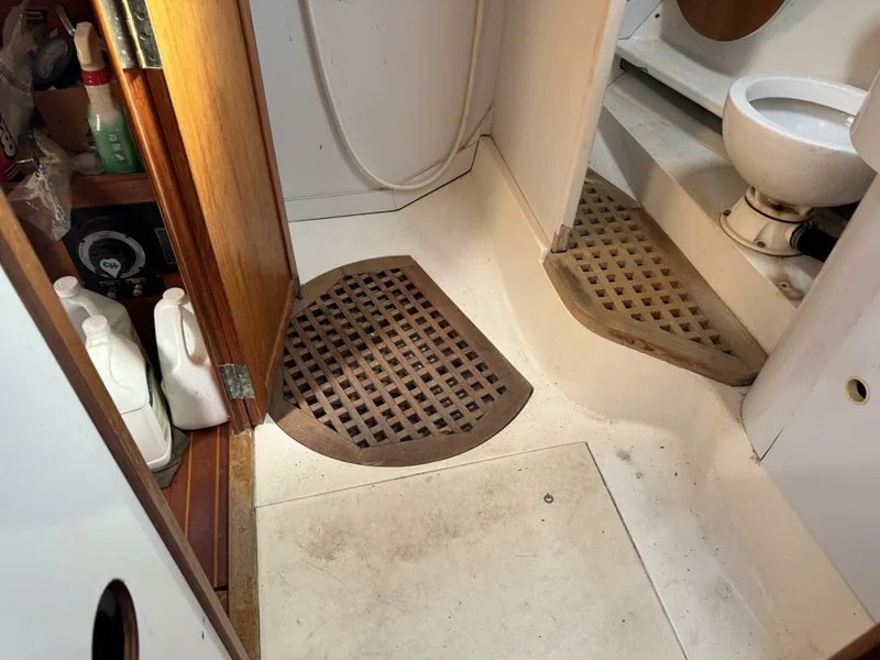 Slide: The Image of Wauquiez Centurion 47 1987 - 4829164